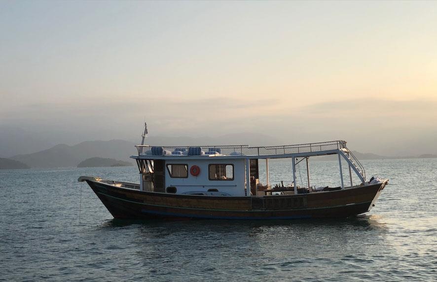 Barco “Sem Pressa”, de Gisela Schmitt